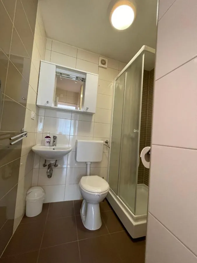 Rozmaryn Apartamento Nerezine 0*,  Croácia