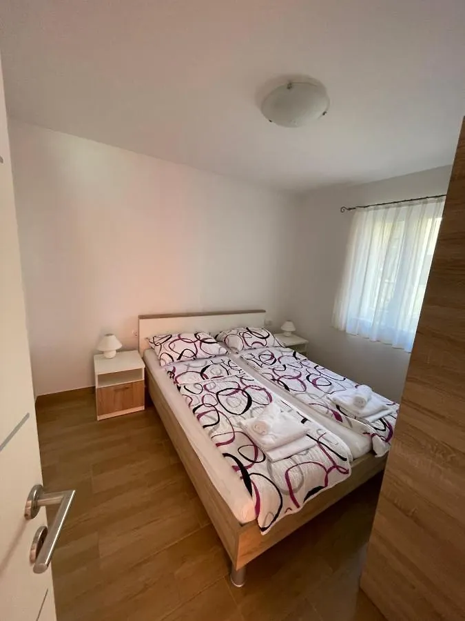 Rozmaryn Apartment Nerezine